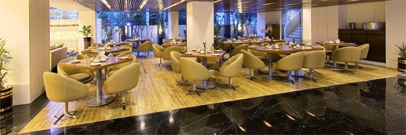 Monarch Luxur - Infantry Road Hotel Бангалор Екстериор снимка